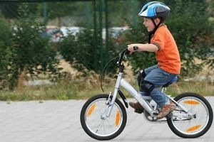 Как настроить детский велосипед?