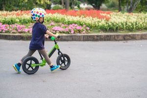Первый велосипед! Когда нужно приучать ребенка к спорту?