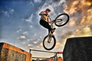 Трюки на BMX велосипедах для початківців і як вибрати правильний байк?