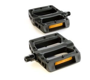 фото Педали Green Cycle GPD-M104, нейлоновые, шариковые подшипники, ось 9/16" бористая сталь (размер 113,5х105х26,4) 314 грамм