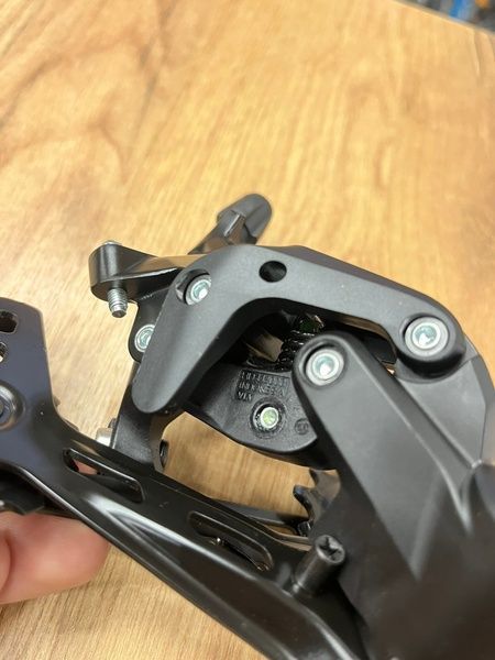 фото Перемикач задній Shimano RD-U2000-GS ESSA, 1x8-шв (без коробки)